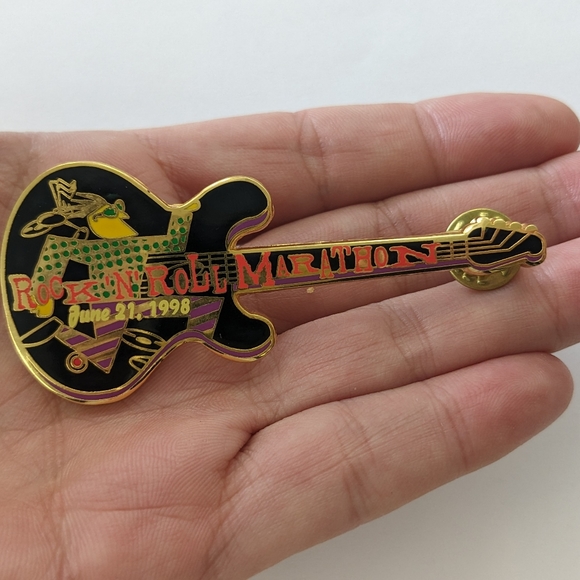 VTG JUNE 21ST 1998 ROCK N ROLL MARATHON GUITAR PIN - Picture 5 of 8